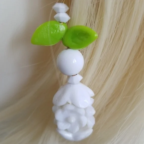 Vintage 1960s Mid Century Fruit Salad Floral Pierced Earrings - Picture 9 of 11